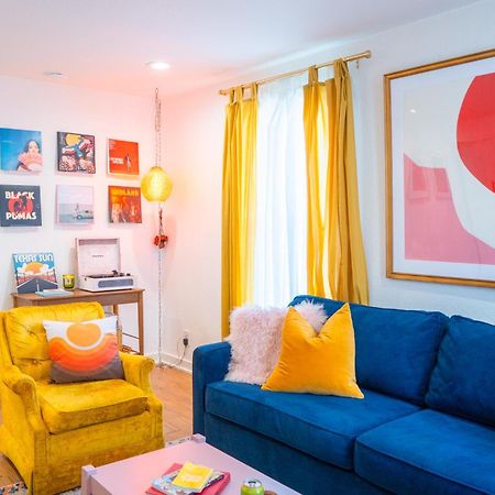 Stylish, Artsy Bungalow Central Eastside Austin Exteriör bild