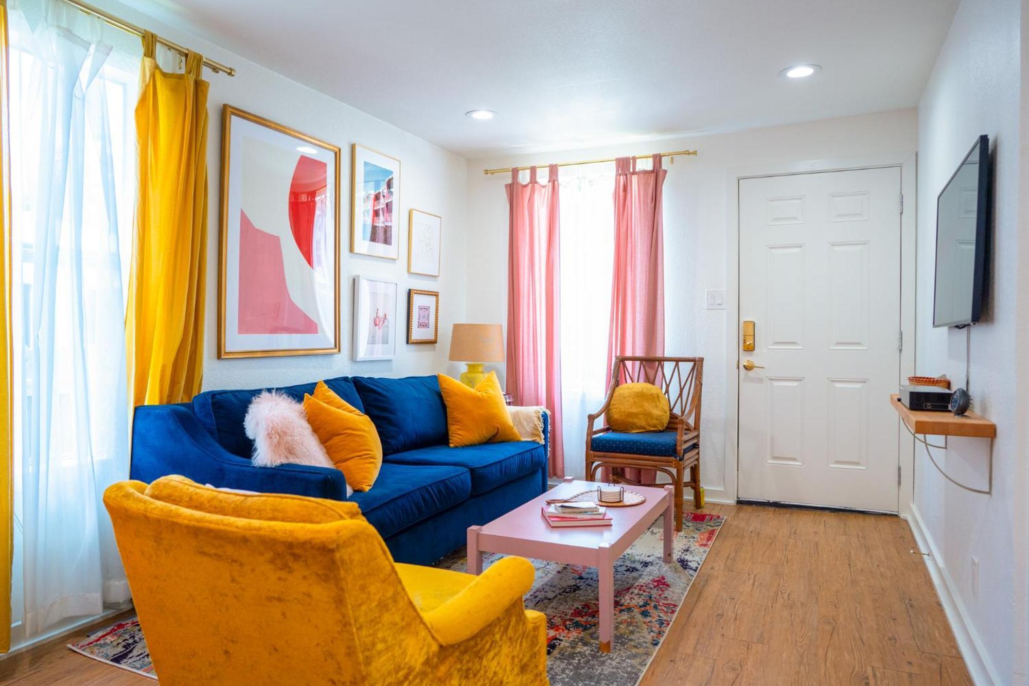 Stylish, Artsy Bungalow Central Eastside Austin Exteriör bild