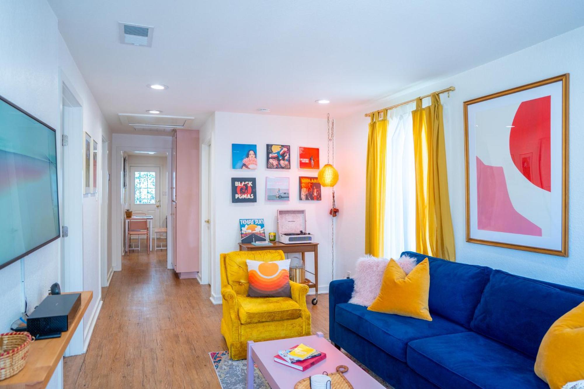 Stylish, Artsy Bungalow Central Eastside Austin Exteriör bild
