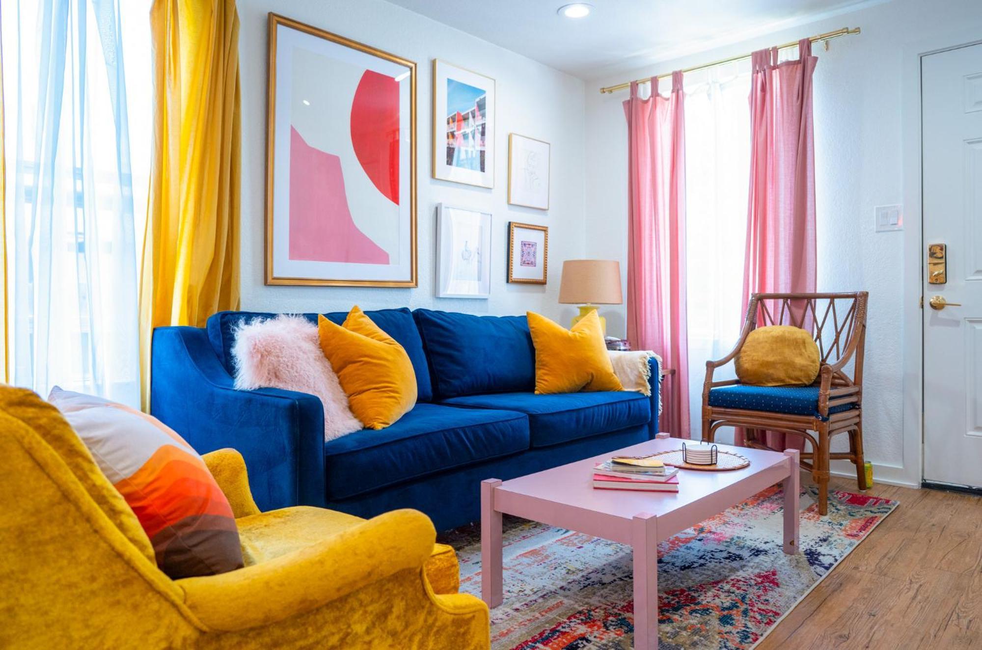 Stylish, Artsy Bungalow Central Eastside Austin Exteriör bild